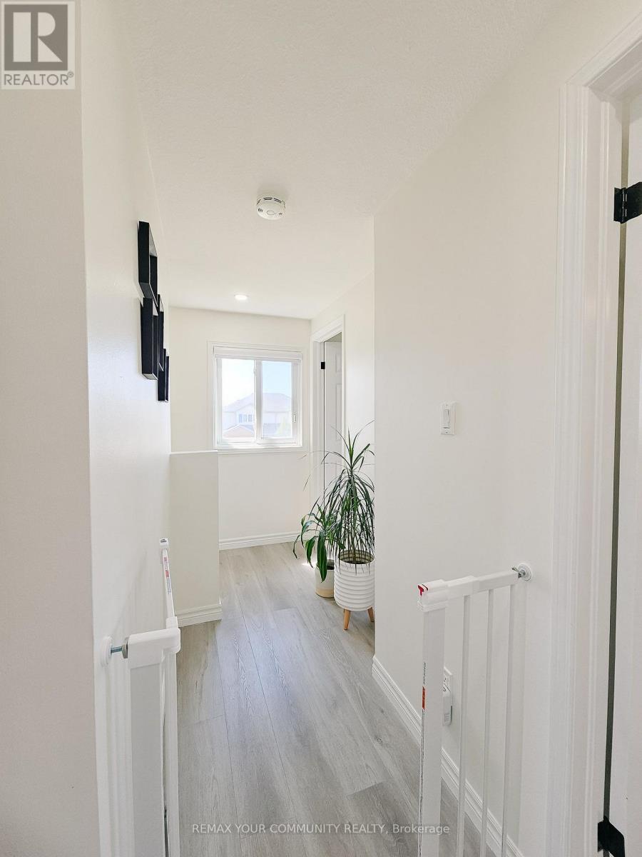 71 Highbrook Street, Kitchener, Ontario  N2E 3P3 - Photo 7 - X13687292