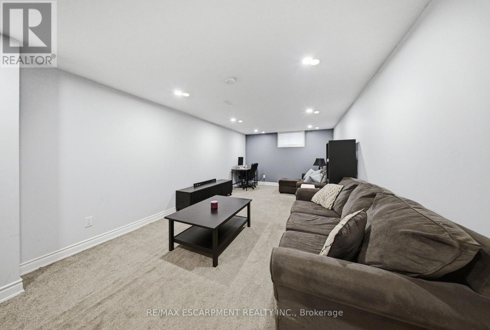 203 West 31st Street, Hamilton, Ontario  L9C 5G3 - Photo 20 - X13687312