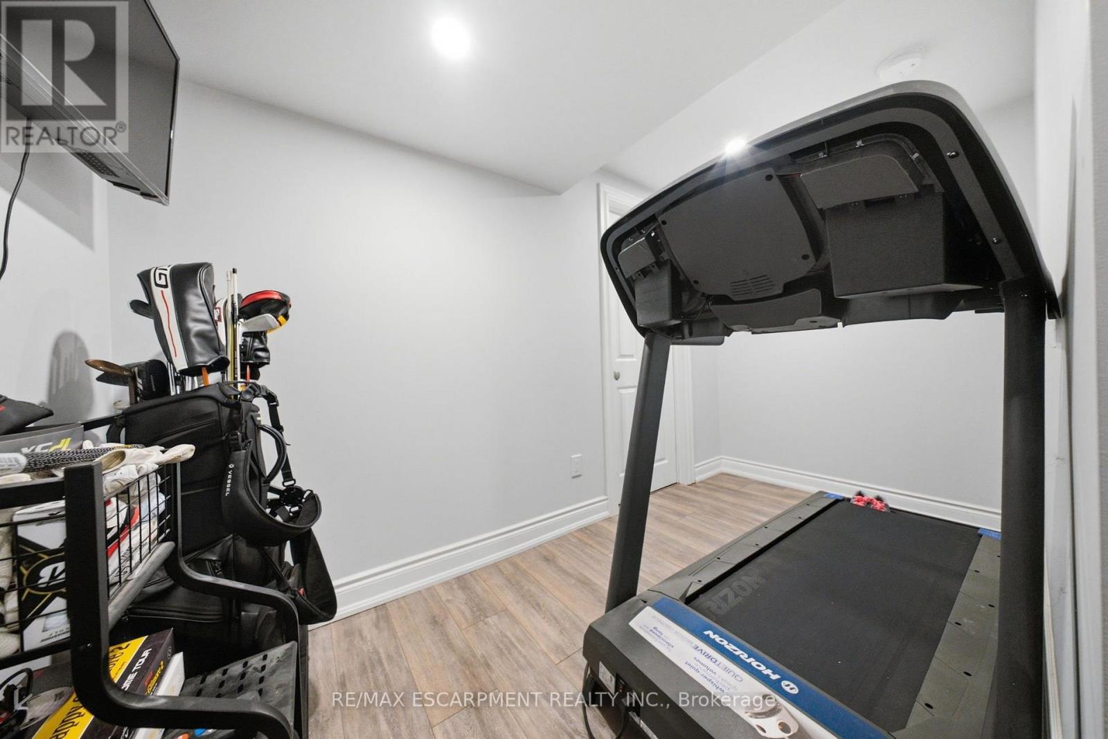 203 West 31st Street, Hamilton, Ontario  L9C 5G3 - Photo 22 - X13687312