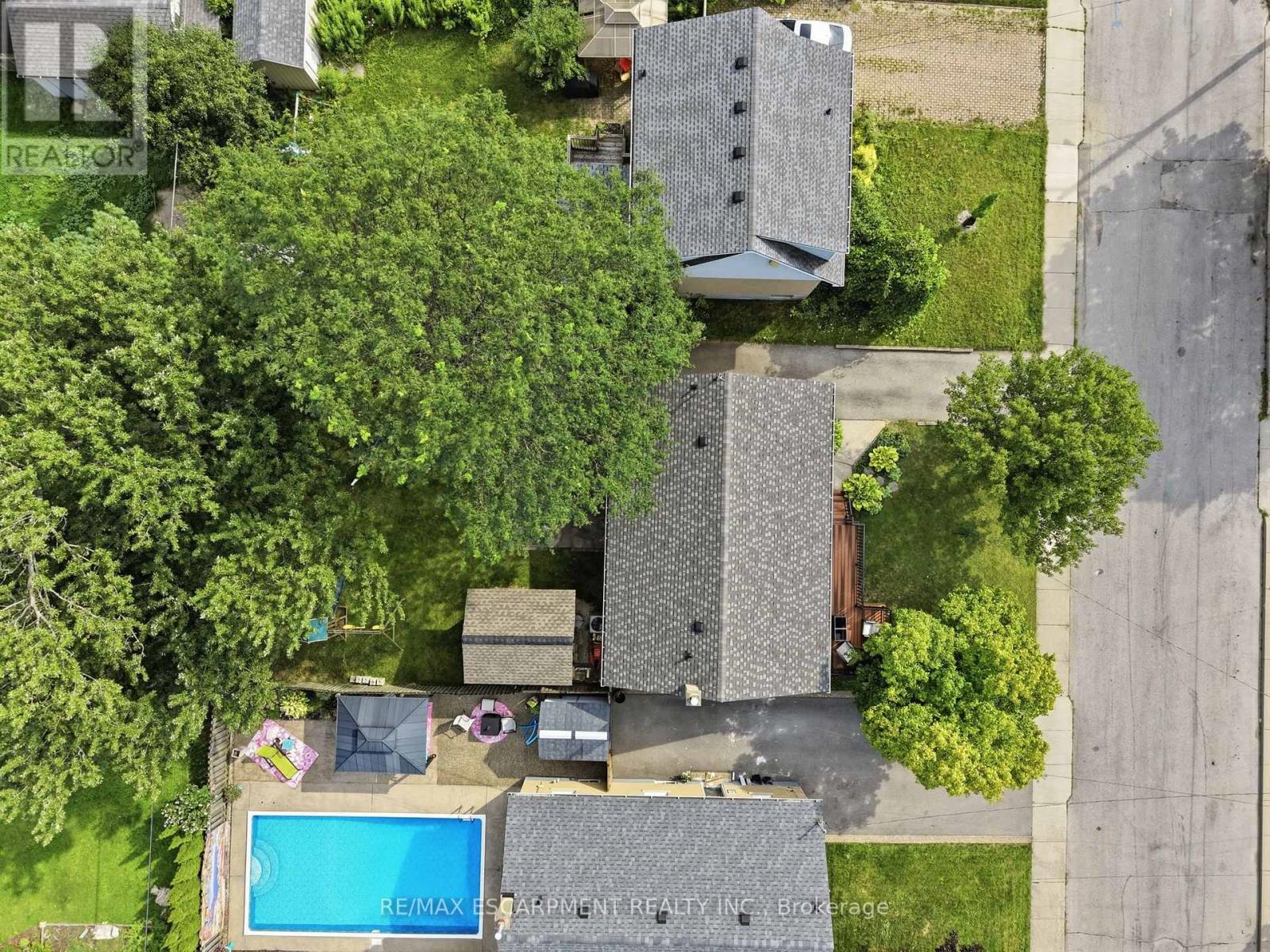 203 West 31st Street, Hamilton, Ontario  L9C 5G3 - Photo 29 - X13687312