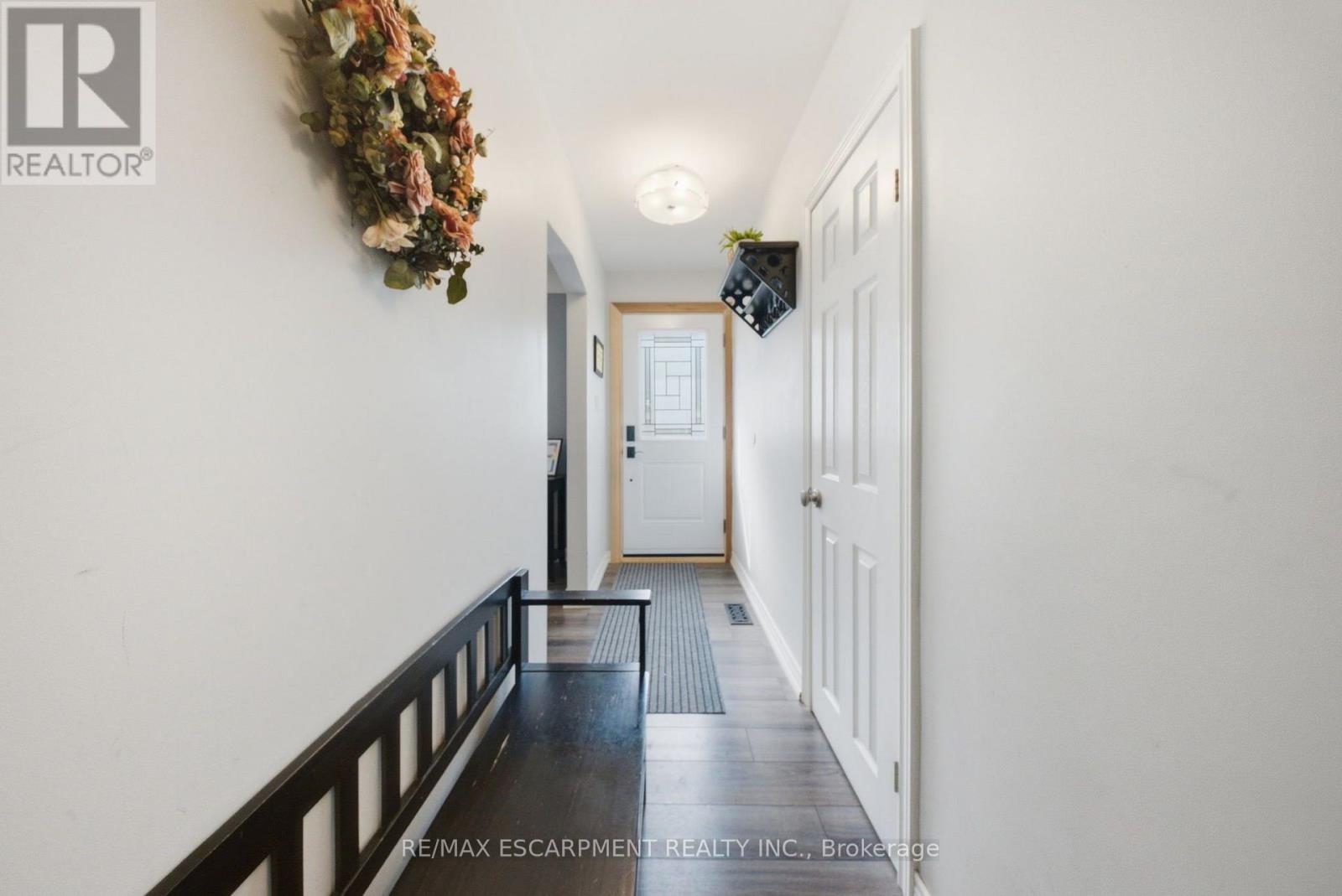 203 West 31st Street, Hamilton, Ontario  L9C 5G3 - Photo 4 - X13687312