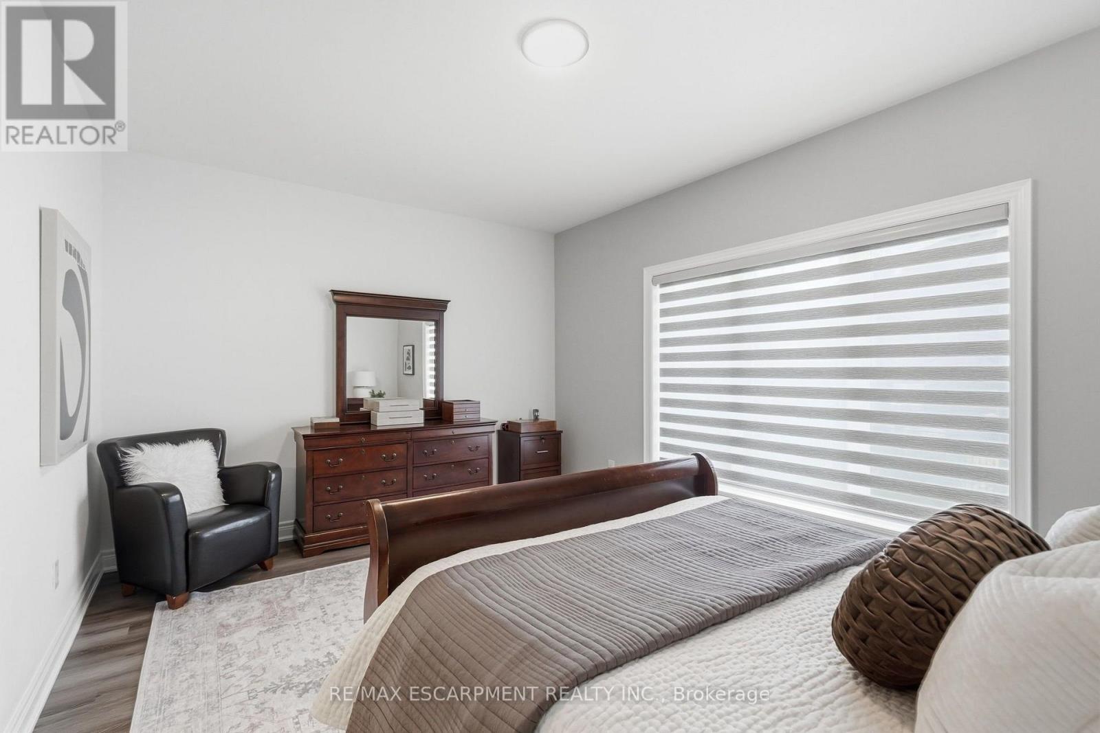 25 Sunrise Court, Fort Erie, Ontario  L0S 1N0 - Photo 11 - X13687394