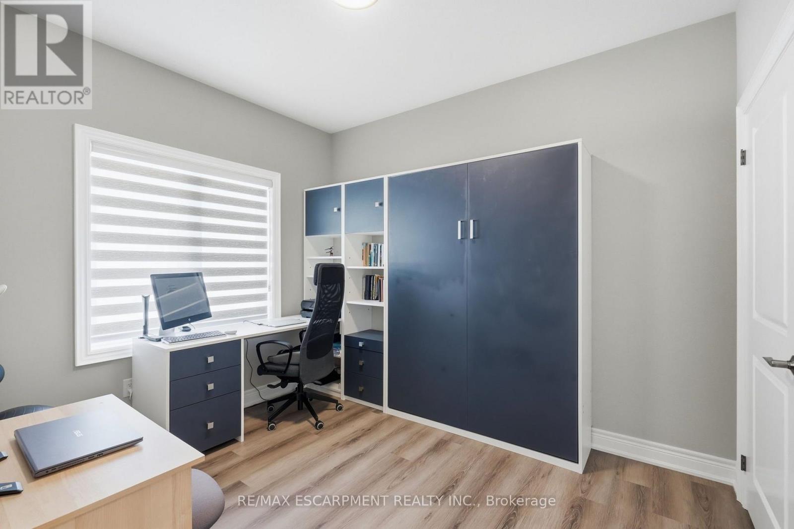 25 Sunrise Court, Fort Erie, Ontario  L0S 1N0 - Photo 15 - X13687394