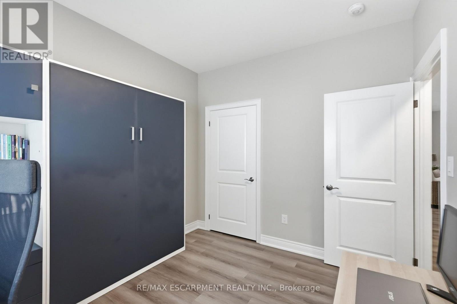 25 Sunrise Court, Fort Erie, Ontario  L0S 1N0 - Photo 16 - X13687394