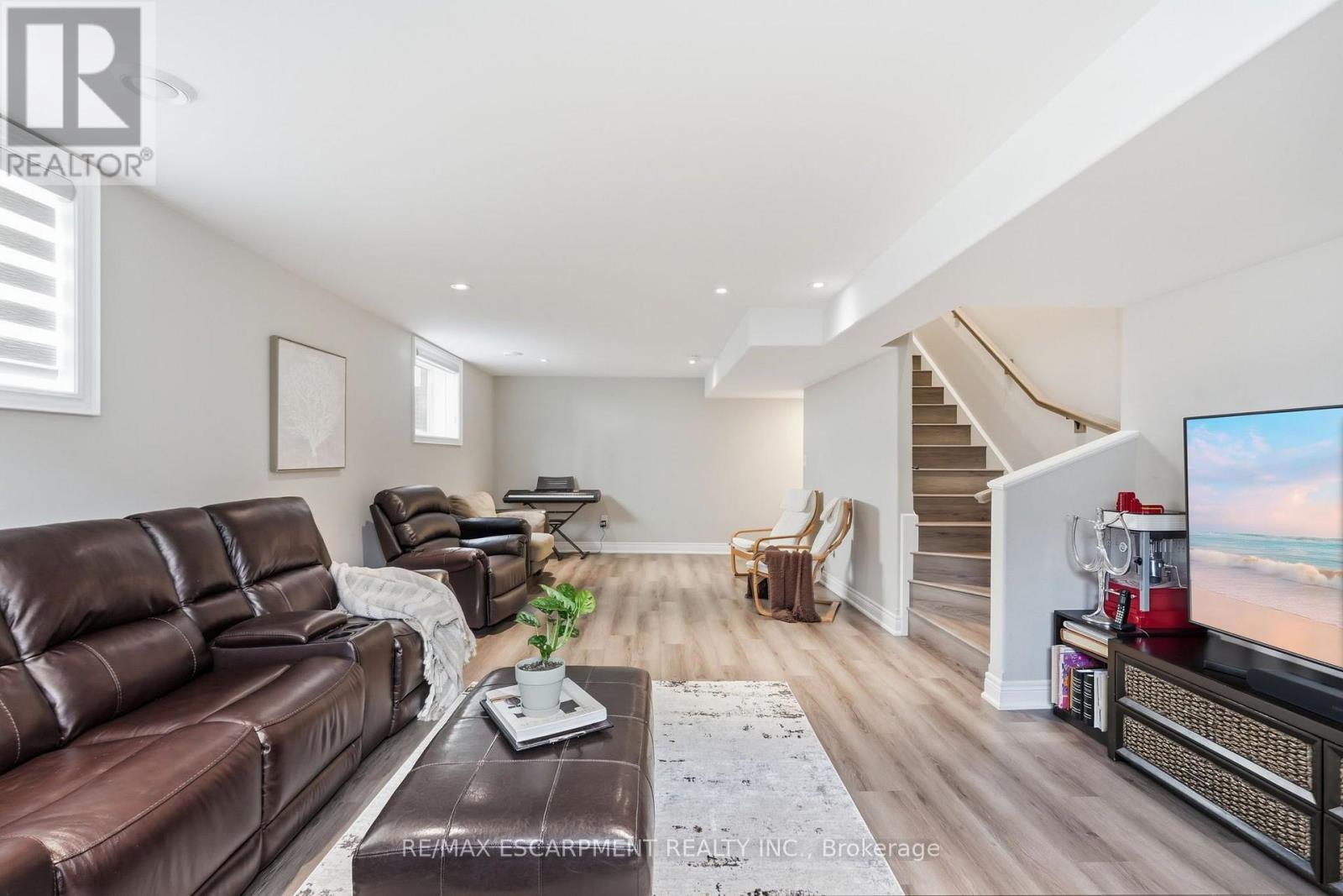 25 Sunrise Court, Fort Erie, Ontario  L0S 1N0 - Photo 20 - X13687394