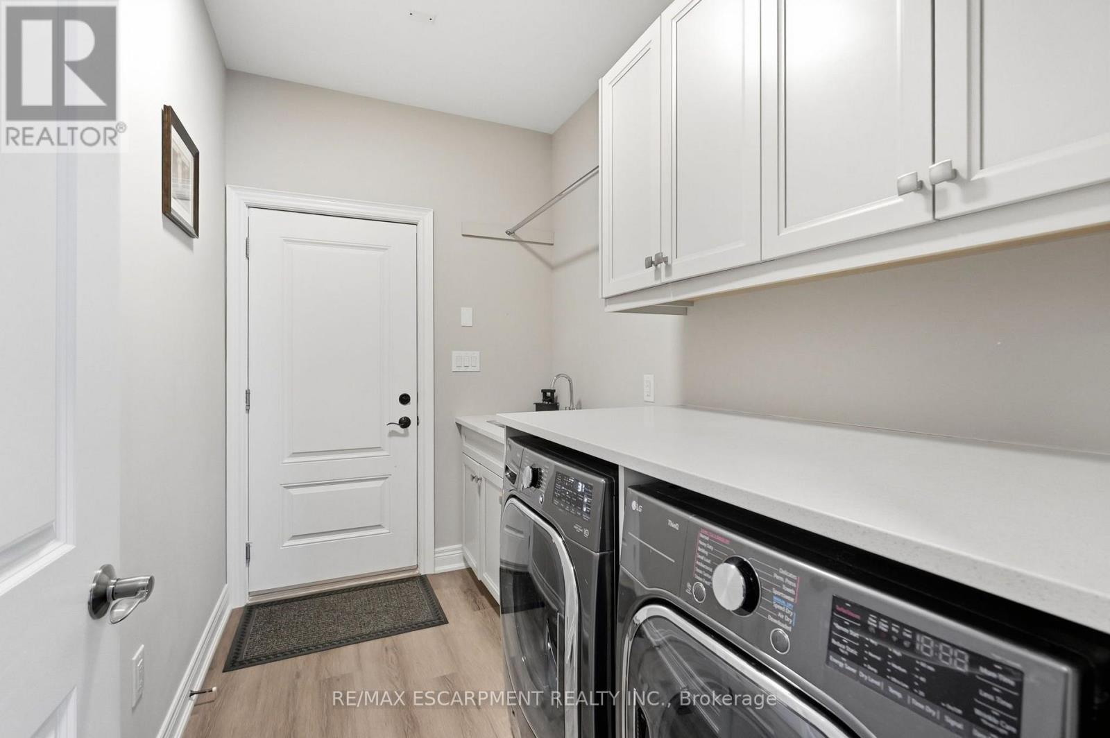 25 Sunrise Court, Fort Erie, Ontario  L0S 1N0 - Photo 29 - X13687394