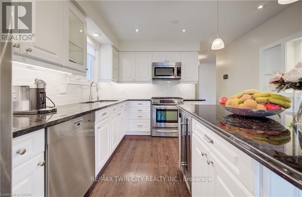 451 Burnett Avenue, Cambridge, Ontario  N1T 1L3 - Photo 13 - X13687480