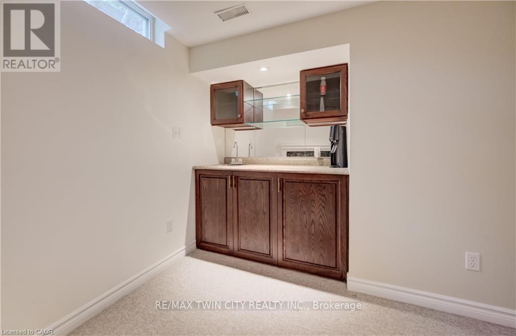 451 Burnett Avenue, Cambridge, Ontario  N1T 1L3 - Photo 28 - X13687480