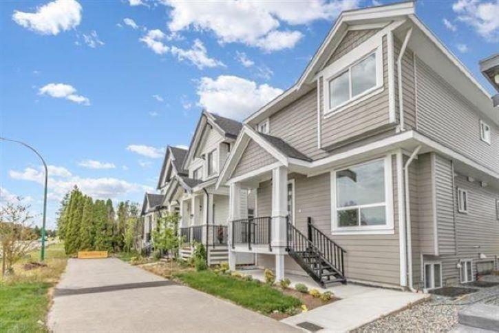 19415 70 Avenue, Surrey, British Columbia  V4N 1N2 - Photo 3 - R3156028