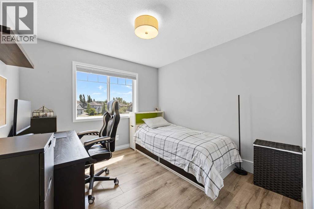 18 Hidden Creek Manor NW, Calgary, Alberta  T3A 6L7 - Photo 23 - A2322724