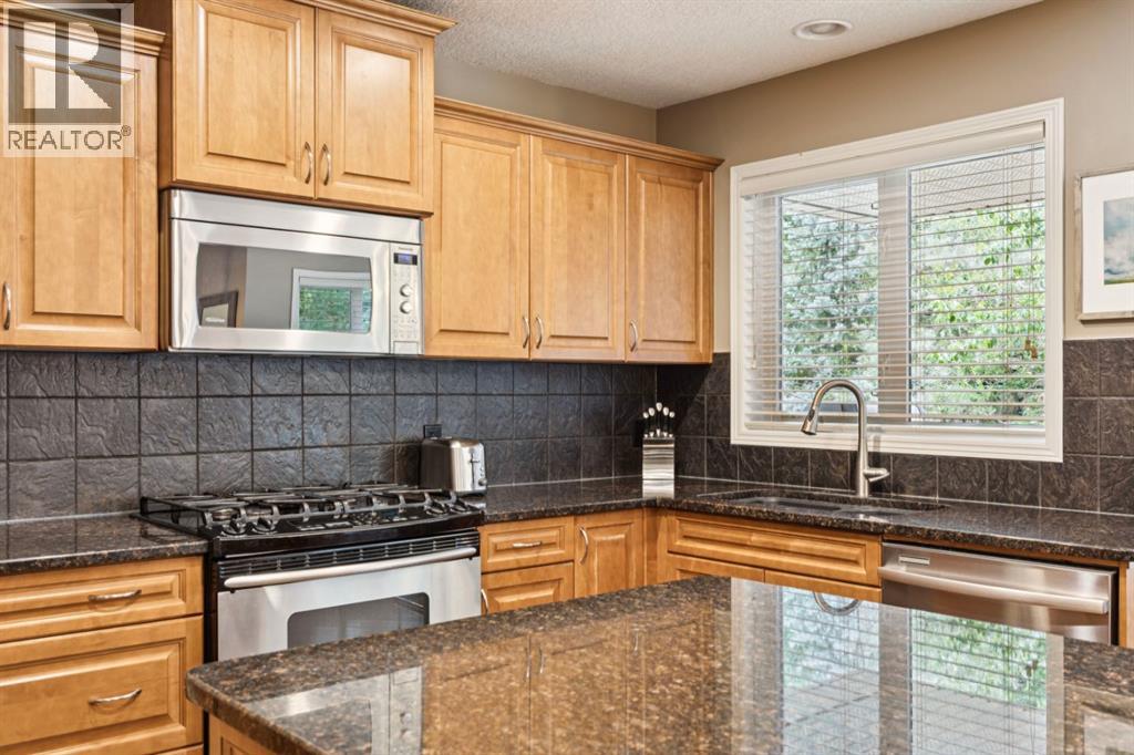 51 Sienna Park Crescent SW, Calgary, Alberta  T3H 5K7 - Photo 7 - A2336645