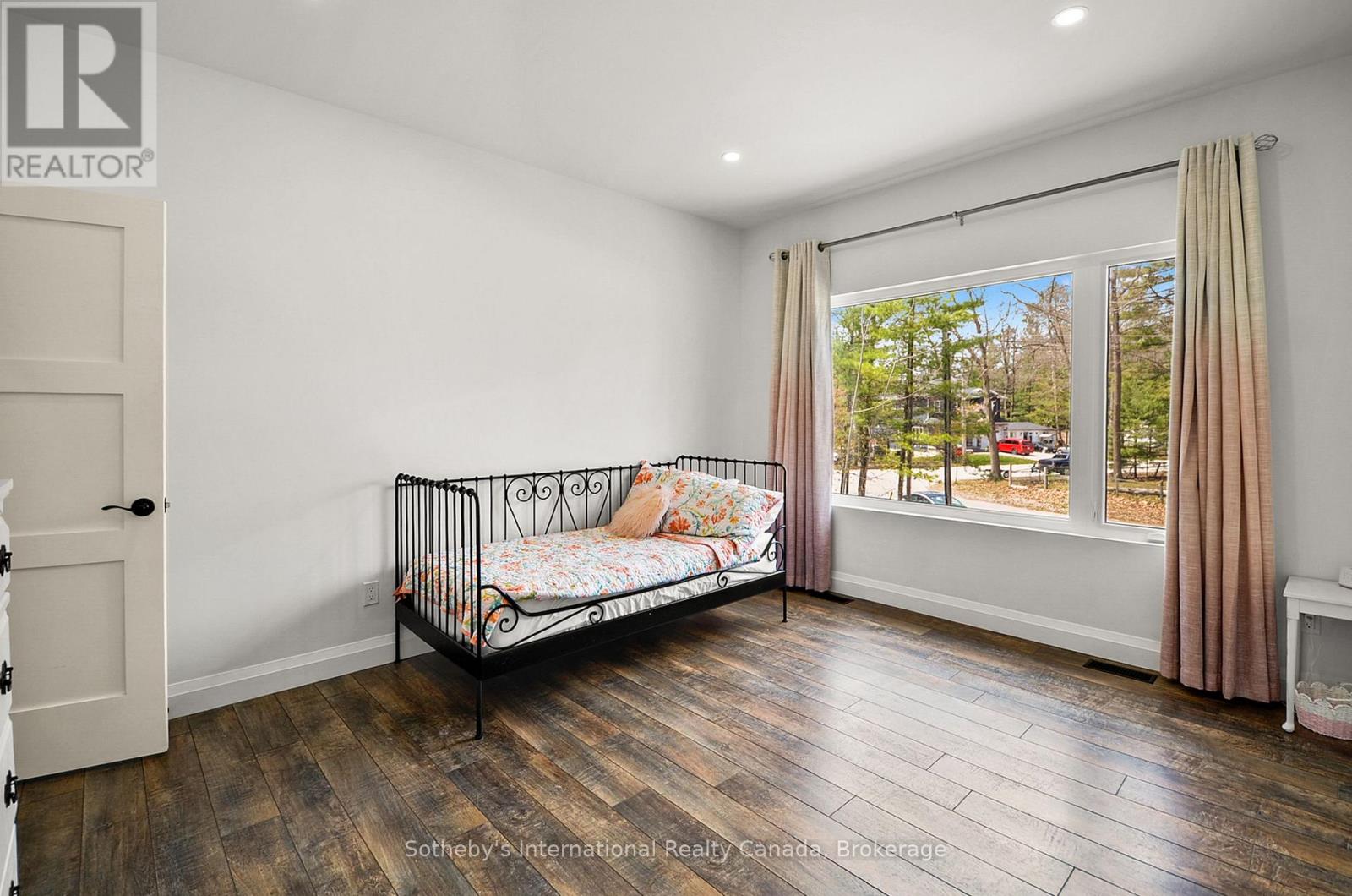 71 Oak Lea Boulevard, Wasaga Beach, Ontario  L9Z 2V1 - Photo 36 - S13132518