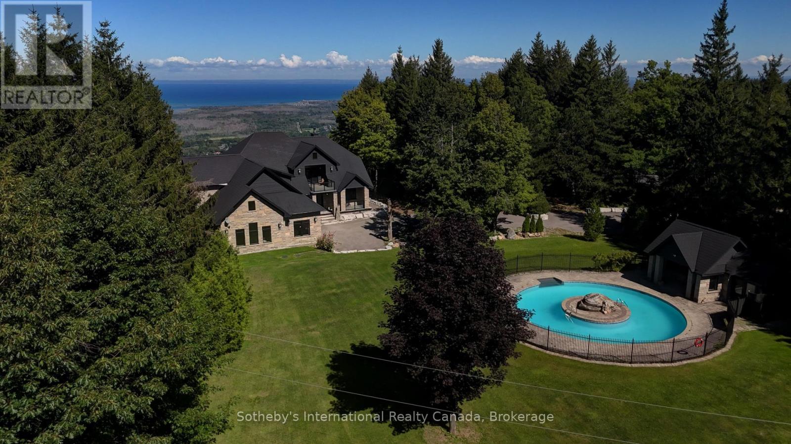 107 Maple Lane, Blue Mountains, Ontario  N0H 2E0 - Photo 4 - X12646980