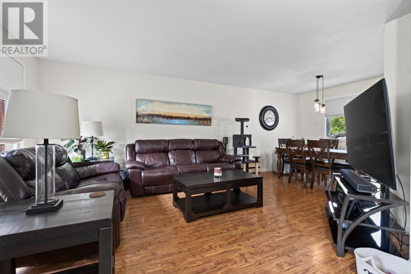 155 Meadow Park Cres, Sault Ste. Marie, Ontario  P6A 4H1 - Photo 5 - SM262168