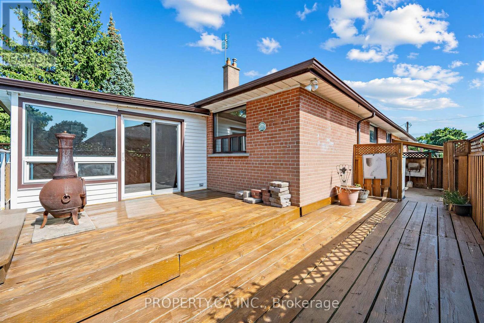 48 Santa Barbara Road, Toronto, Ontario  M2N 2C2 - Photo 31 - C13686800