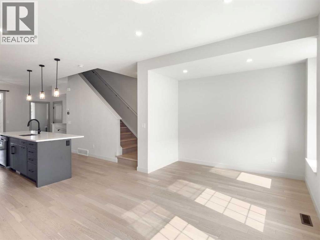 204, 81 Greenbriar Place NW, Calgary, Alberta T3B 6J1 - Photo 9 - A2338029