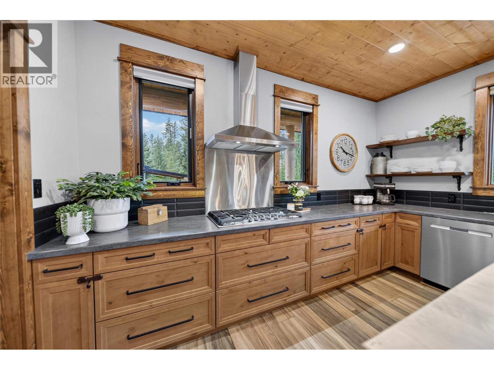 3373 Mountain View Court, Jaffray, British Columbia V0B 1T0 - Photo 30 - 10397911