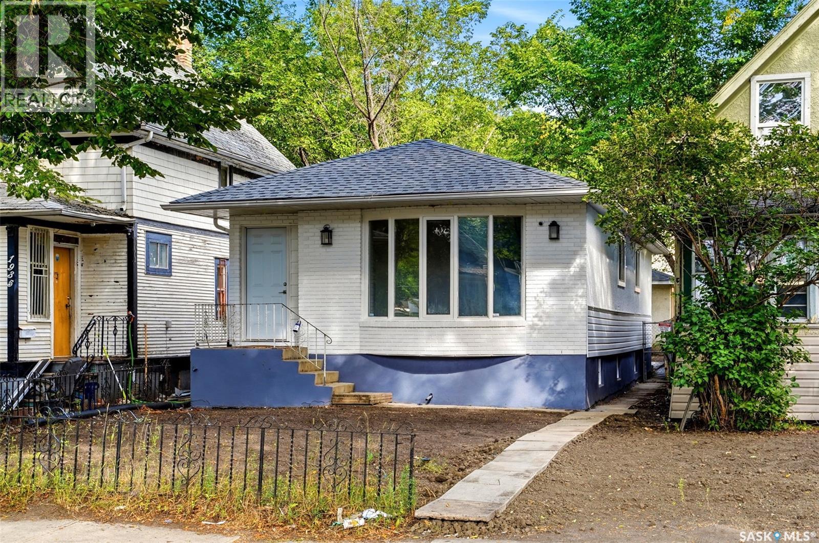 1937 Montreal Street, Regina, Saskatchewan  S4P 1L4 - Photo 1 - SK045915