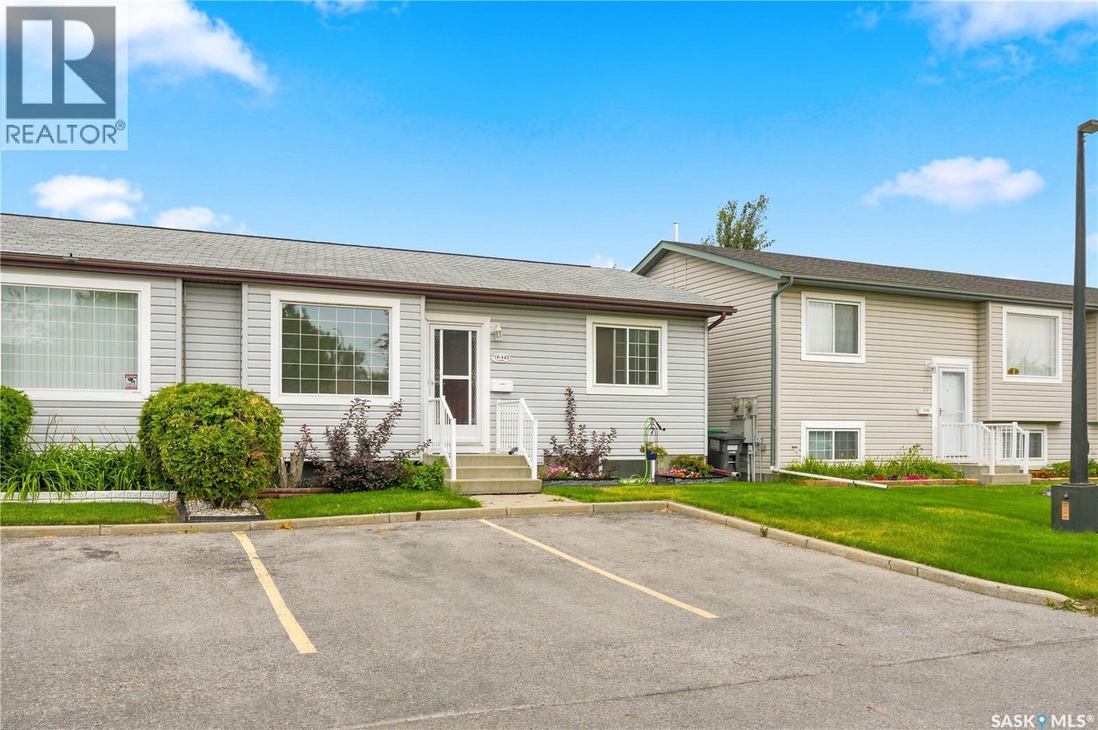 18 143 Gropper Crescent, Saskatoon, Saskatchewan  S7M 5W2 - Photo 1 - SK045840
