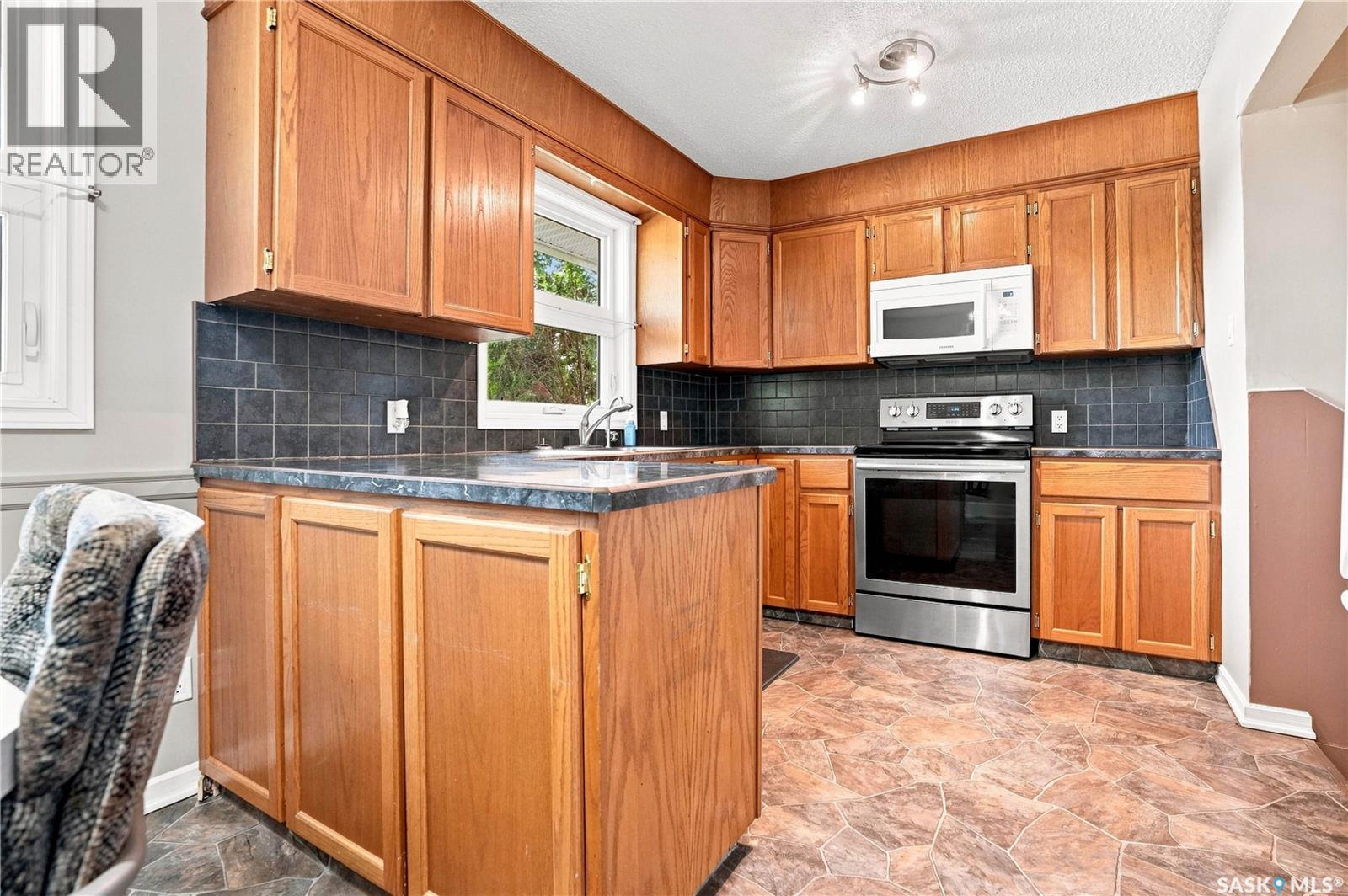 632 Grey Street, Regina, Saskatchewan  S4T 5G3 - Photo 11 - SK045839