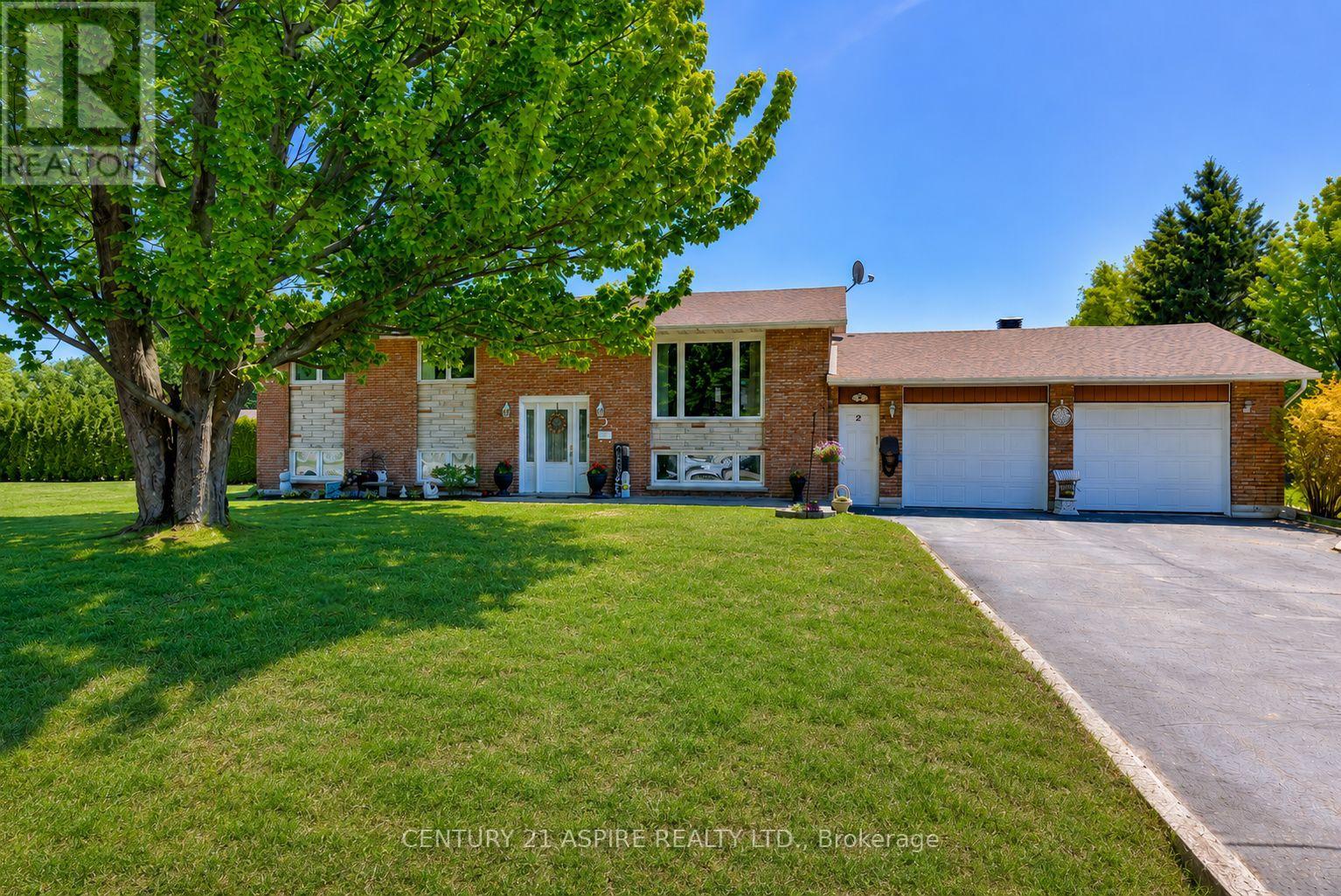 2 Doris Street, Petawawa, Ontario