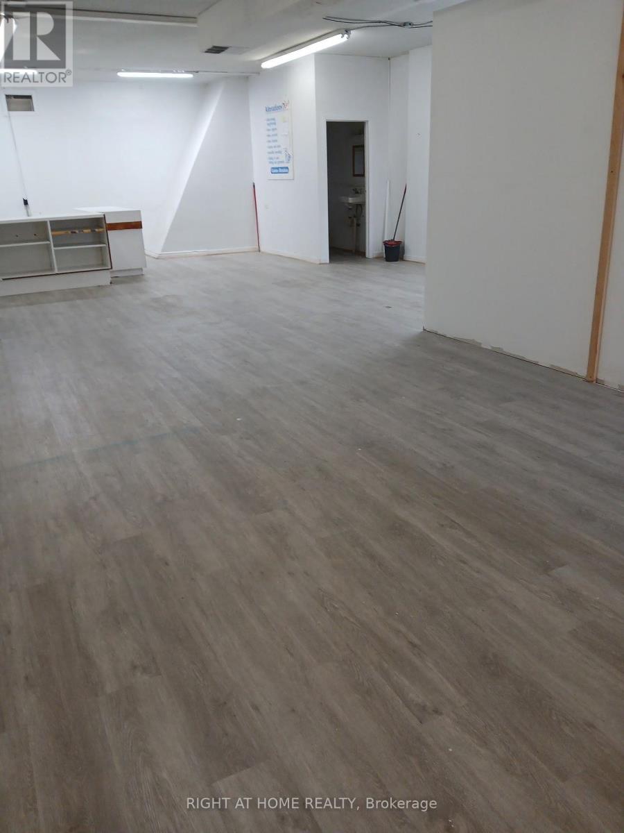 875 Hamilton Road, London East, Ontario  N5Z 1V8 - Photo 8 - X13687584