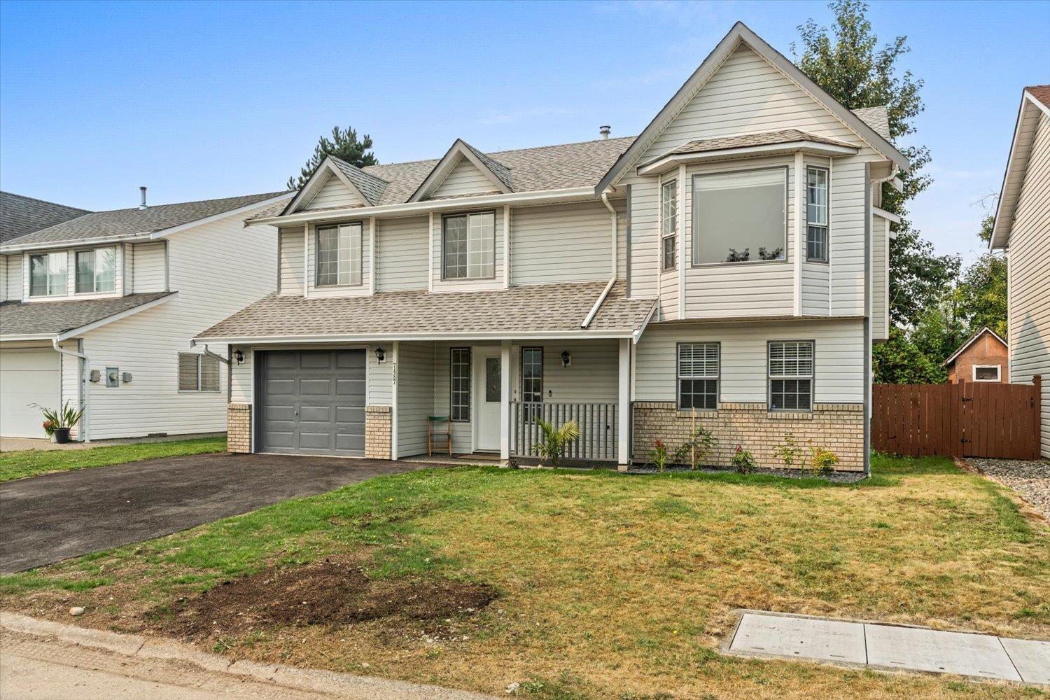 7487 Garnet Drive, Sardis West Vedder, Chilliwack, British Columbia  V2R 3B1 - Photo 3 - R3156214