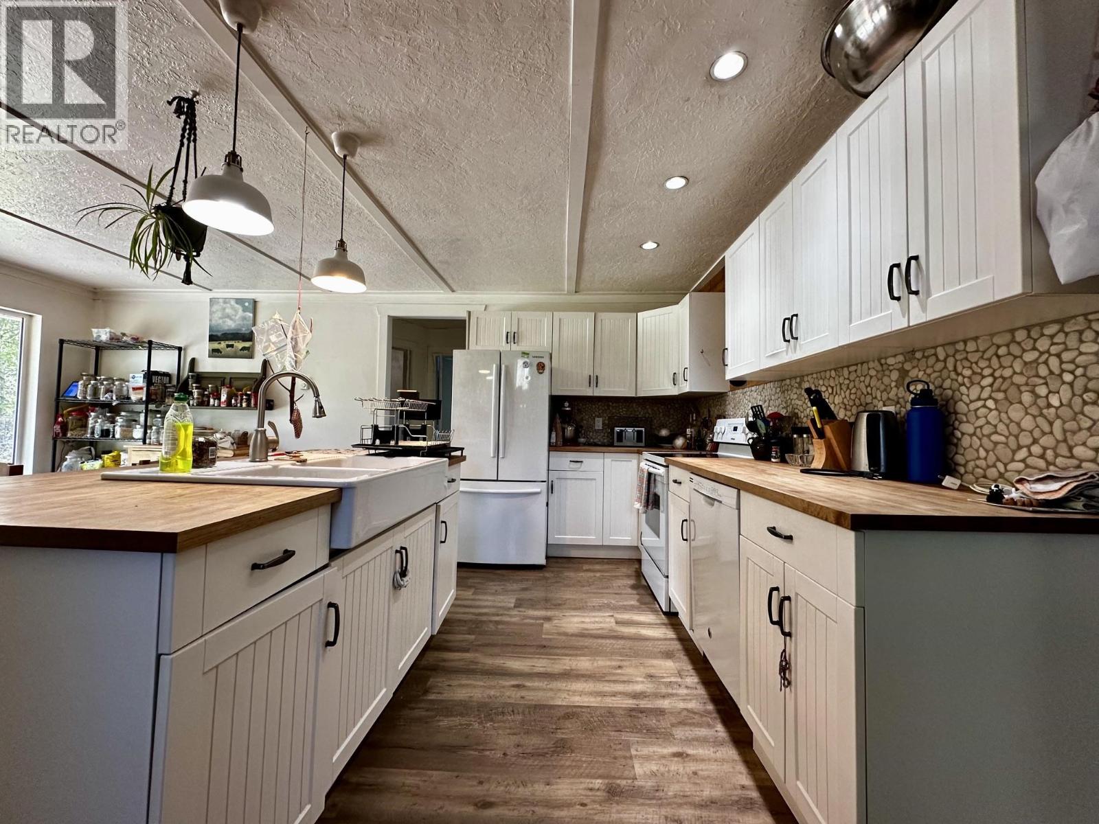 17540 Quick Station Road, Telkwa, British Columbia  V0J 2X2 - Photo 9 - R3126220