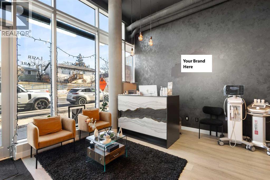 4539 Bowness Road Nw, Calgary, Alberta  T3B 6A9 - Photo 4 - A2285348