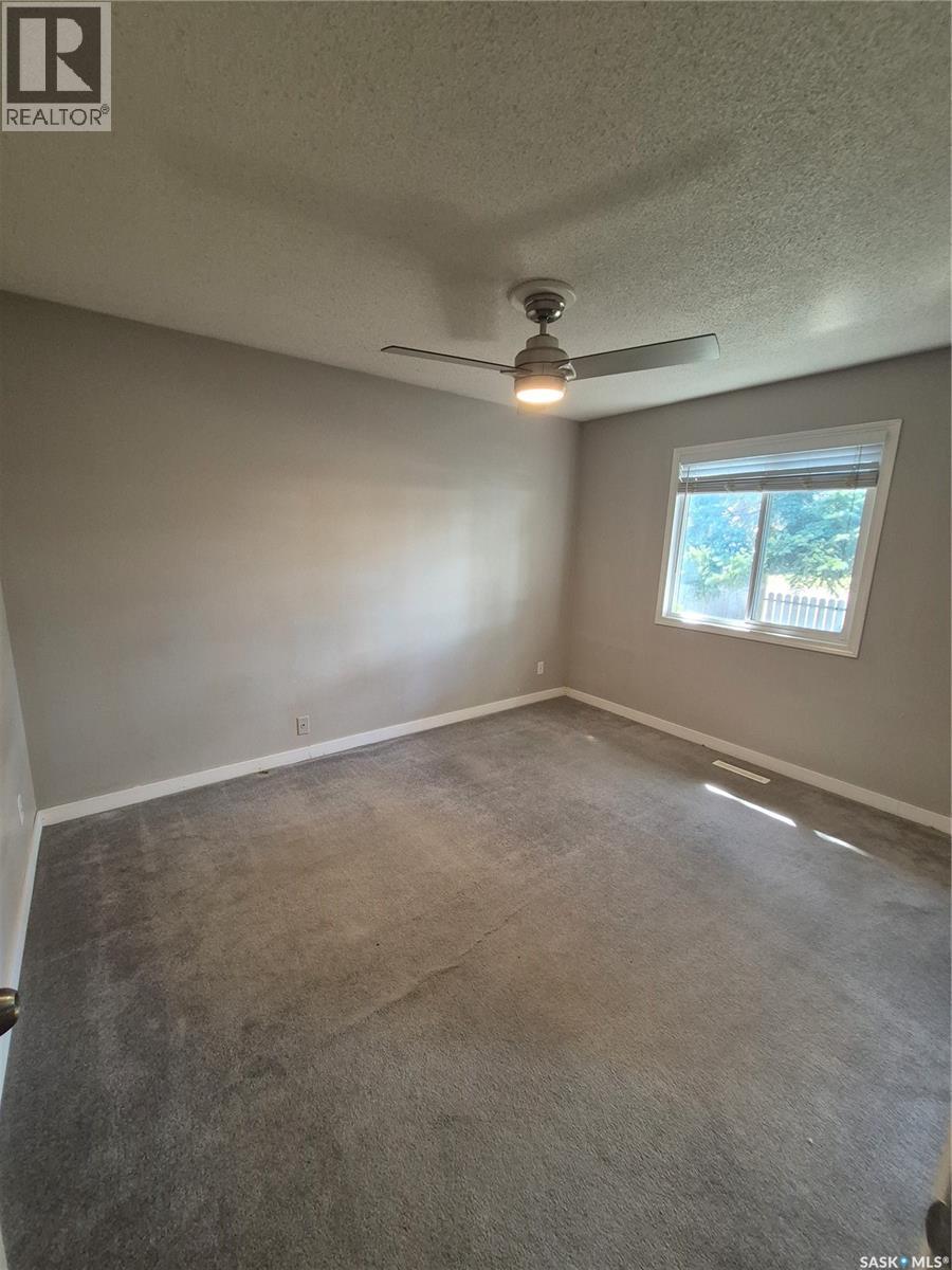 215 Central Street W, Warman, Saskatchewan  S0K 4S0 - Photo 8 - SK044806