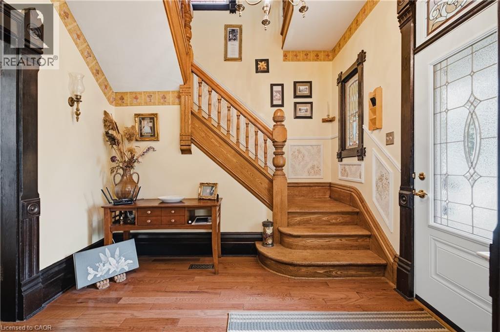 295 Livingstone Avenue, Listowel, Ontario  N4W 1R1 - Photo 9 - 40844358