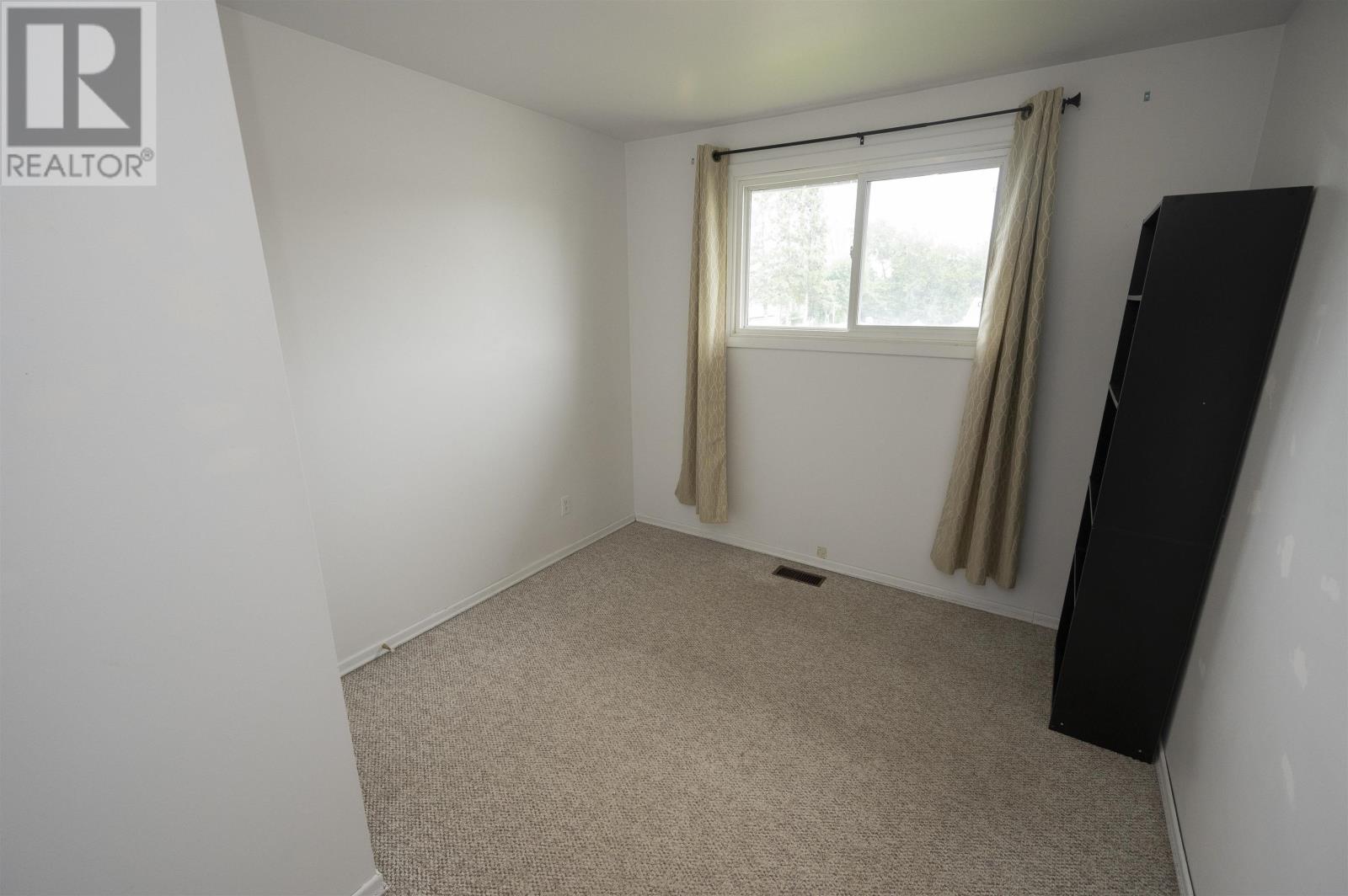 537 Churchill Drive West, Thunder Bay, Ontario  P7C 5C4 - Photo 18 - TB2602383