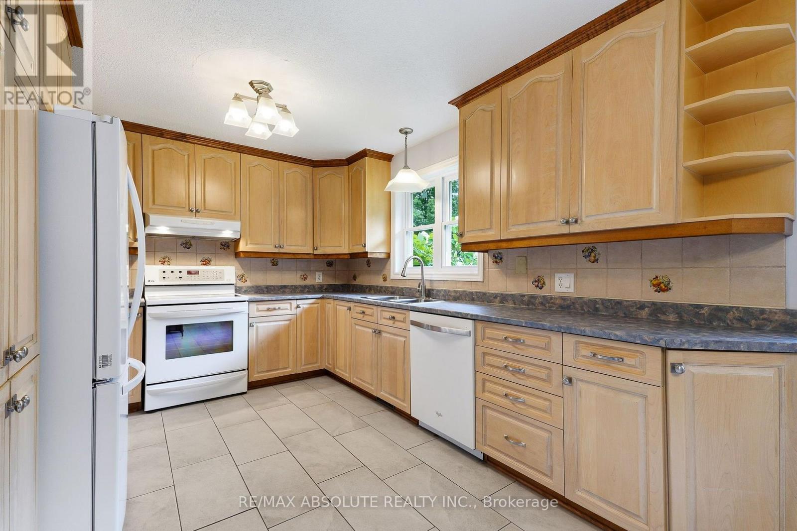1000 Milburn Crescent, Ottawa, Ontario  K4C 1C9 - Photo 11 - X13687602