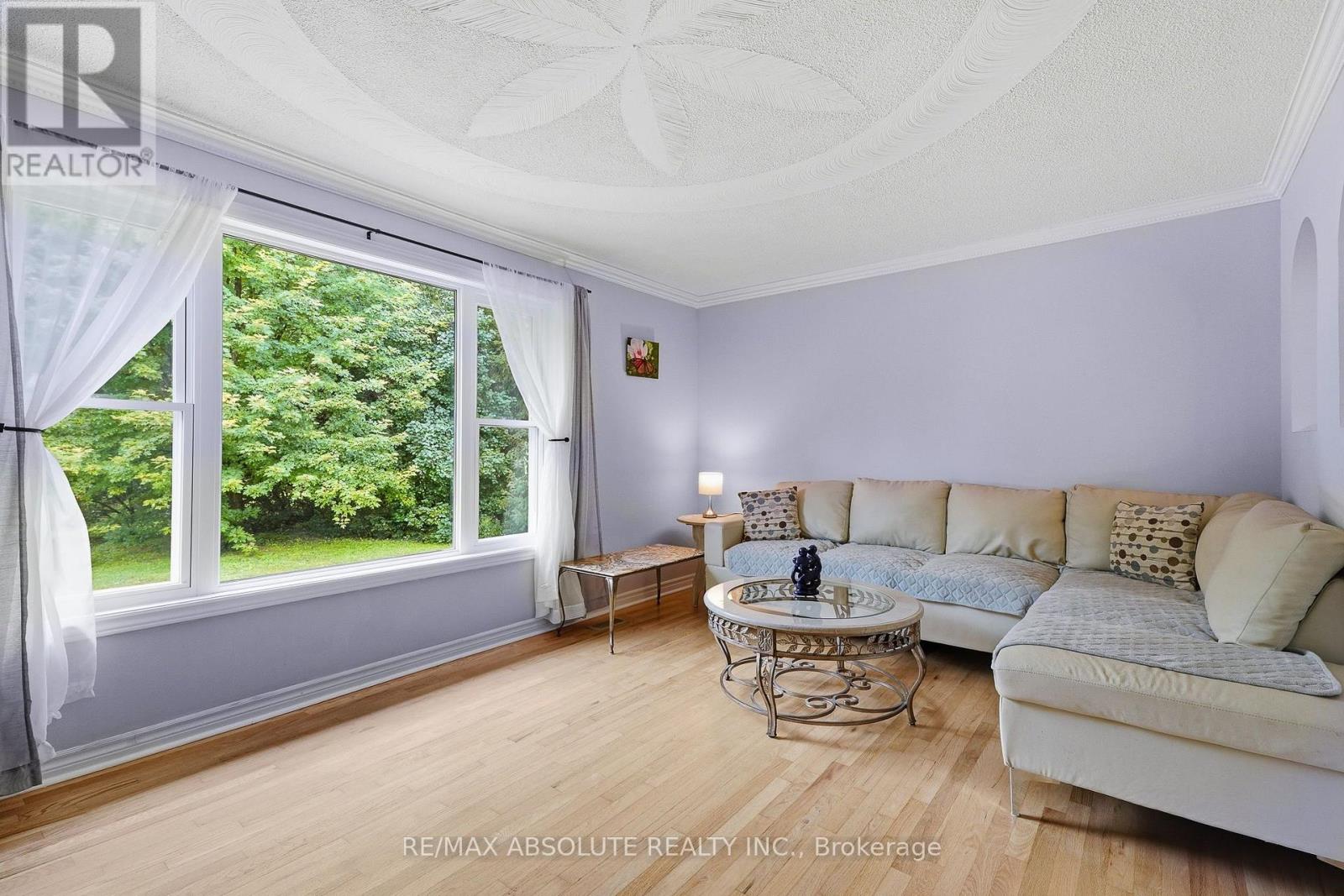 1000 Milburn Crescent, Ottawa, Ontario  K4C 1C9 - Photo 4 - X13687602