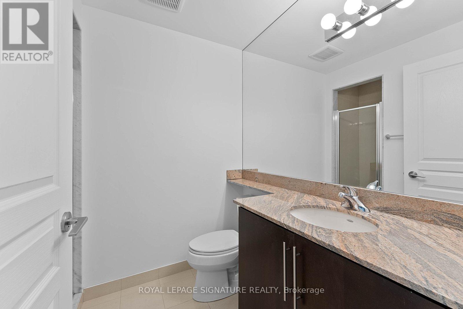 Ph11 - 18 Yonge Street, Toronto, Ontario  M5E 1Z8 - Photo 10 - C13687556