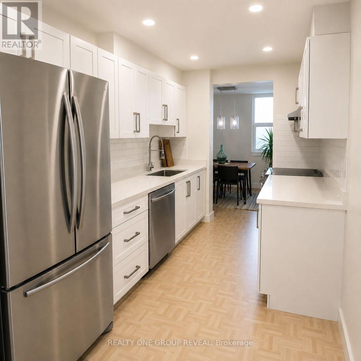 2605 - 3 Massey Square, Toronto, Ontario  M4C 5L5 - Photo 5 - E13687490