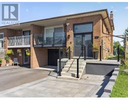 52 REVLIS CRESCENT, Toronto, Ontario
