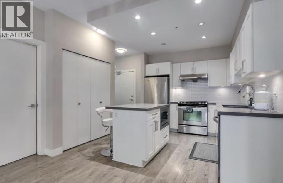 2308 963 Charland Avenue, Coquitlam, British Columbia  V3K 0E2 - Photo 2 - R3156714