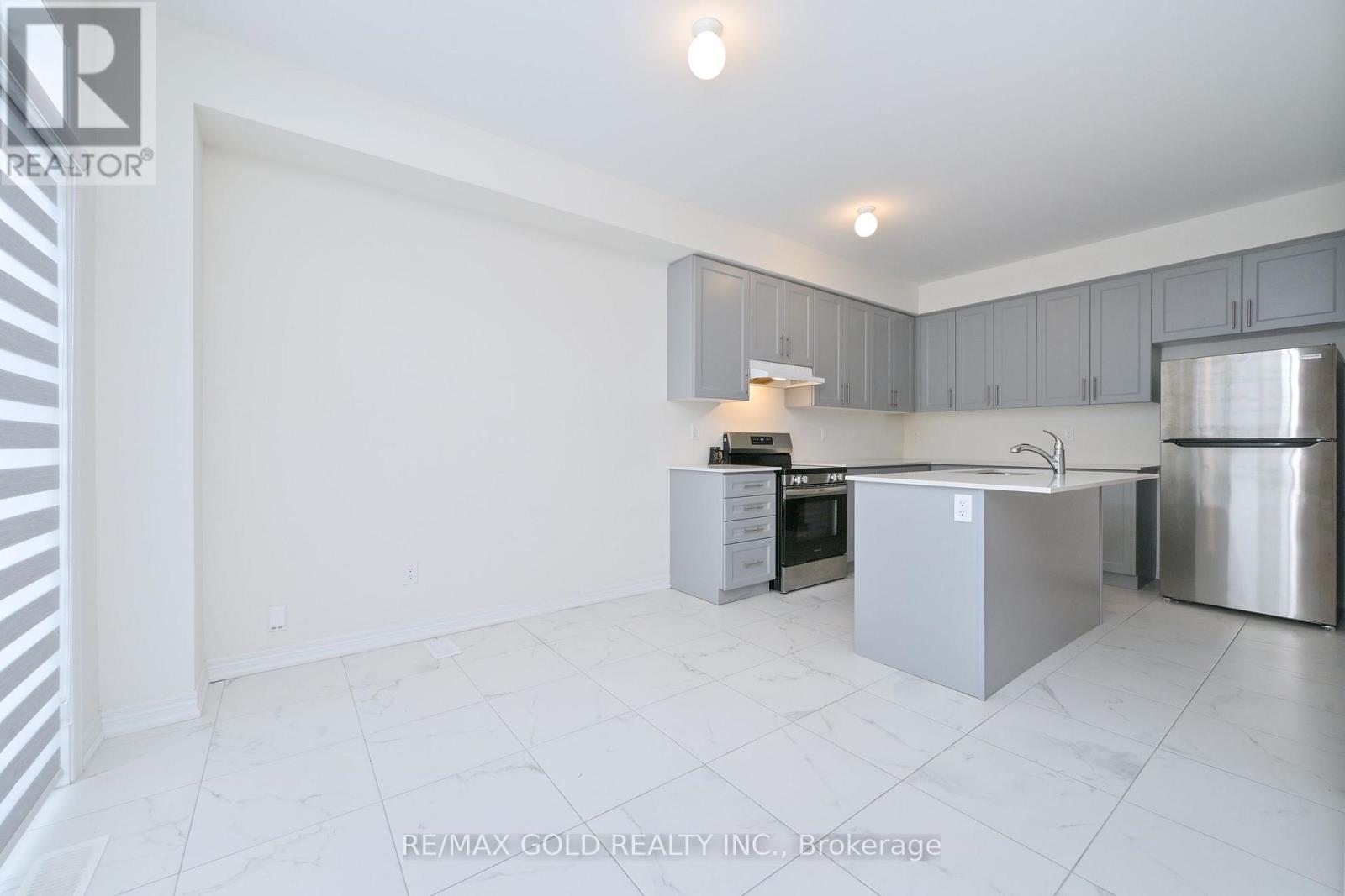1345 Davis Loop, Innisfil, Ontario  L0L 0B1 - Photo 10 - N13687516