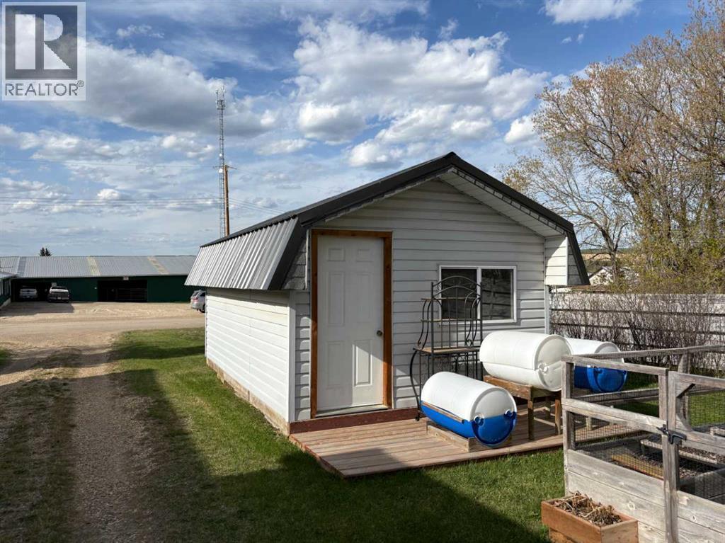 4915 50 Avenue E, Bluffton, Alberta  T0C 0M0 - Photo 28 - A2313696