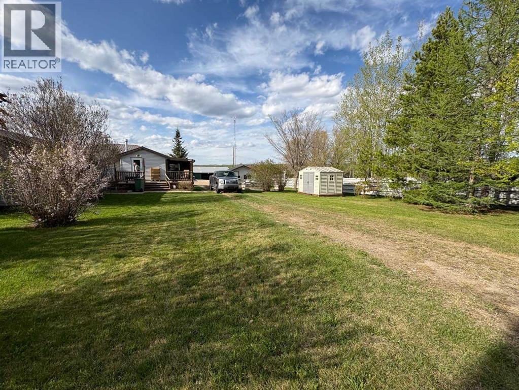 4915 50 Avenue E, Bluffton, Alberta  T0C 0M0 - Photo 33 - A2313696