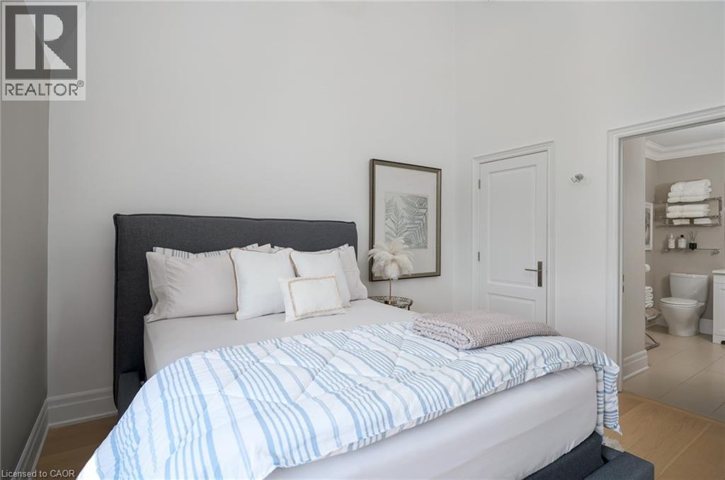 253 Hanover Street, Oakville, Ontario  L6K 0H3 - Photo 23 - 40845790