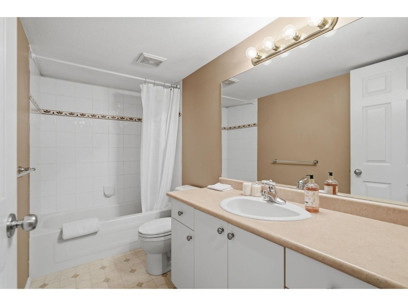 6888 189th Street, Surrey, British Columbia  V4N 5K1 - Photo 23 - R3155757
