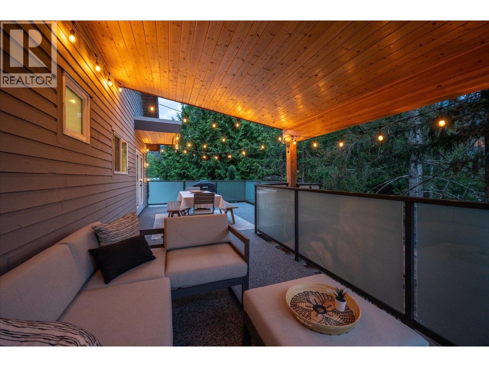 2323 Aspen Court, Whistler, British Columbia  V8E 0A6 - Photo 4 - R3144871