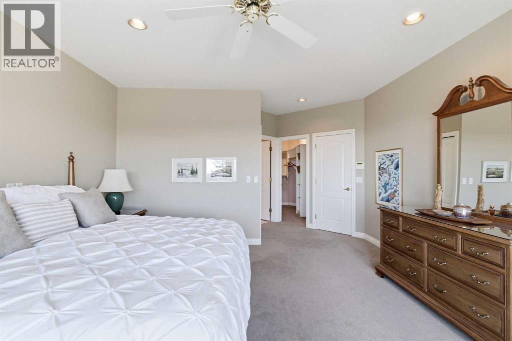 60 Prominence Point SW, Calgary, Alberta  T3H 3E8 - Photo 11 - A2334548