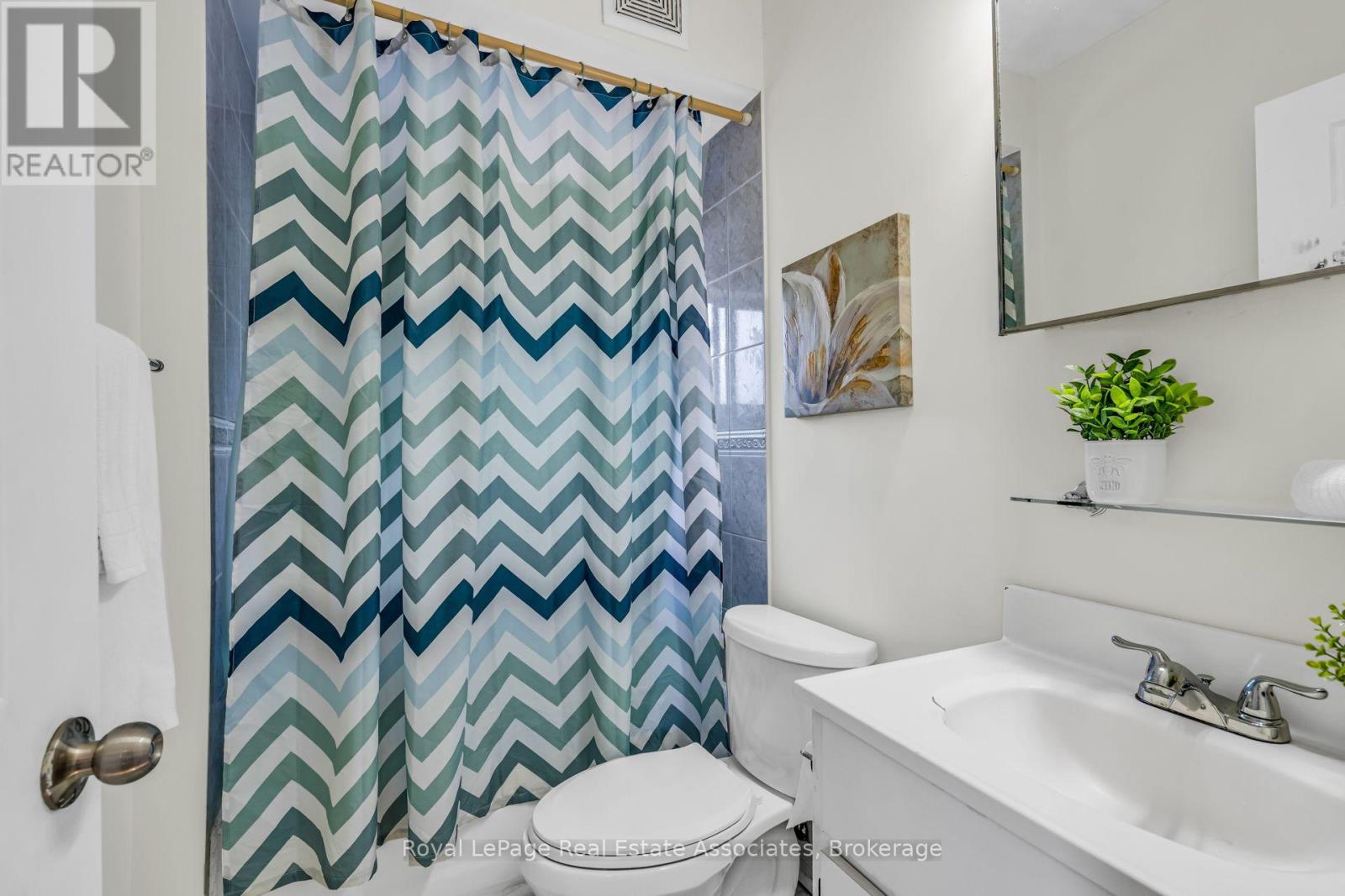 62 Rowntree Avenue, Toronto, Ontario  M6N 1R9 - Photo 32 - W13687202