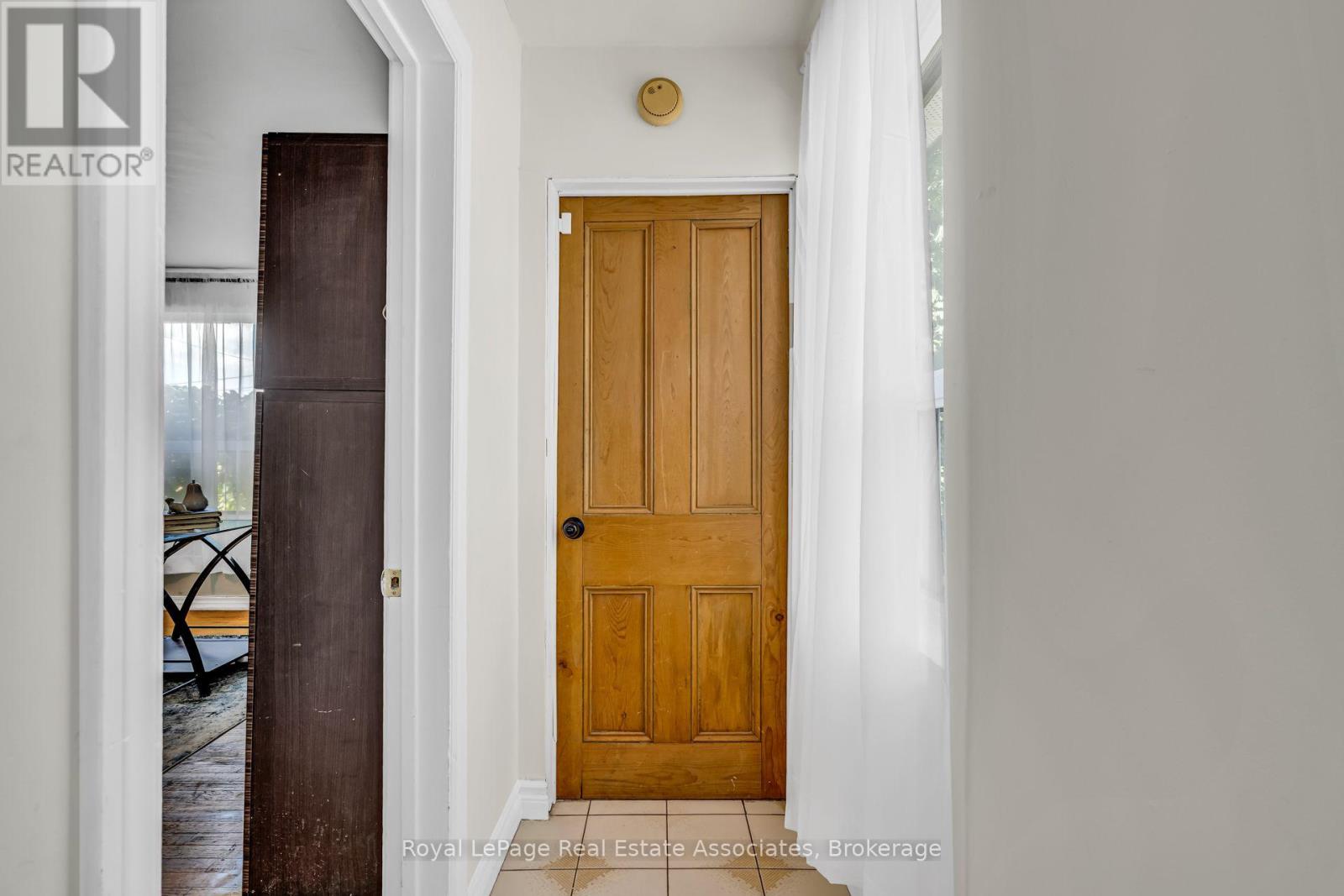 62 Rowntree Avenue, Toronto, Ontario  M6N 1R9 - Photo 23 - W13687202