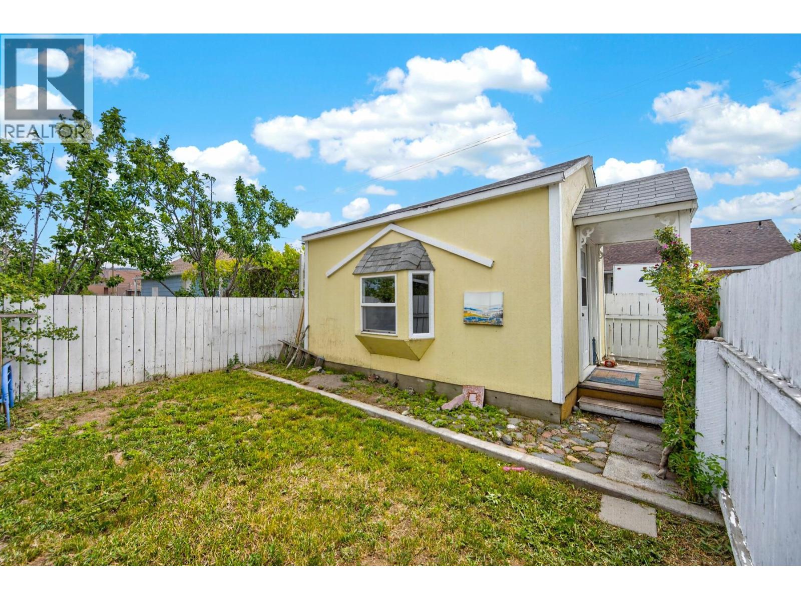1888 Granite Avenue, Merritt, British Columbia  V1K 1B8 - Photo 3 - 10391248