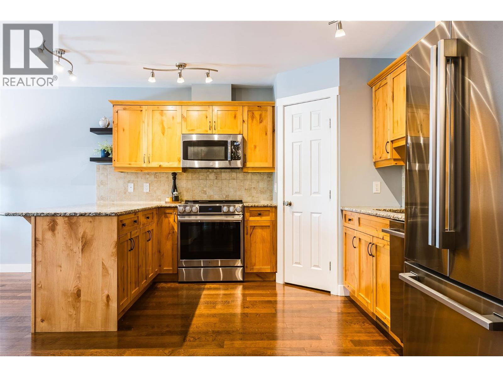 989 Swansea View Road Unit# 3, Windermere, British Columbia  V0A 1K3 - Photo 2 - 10397966