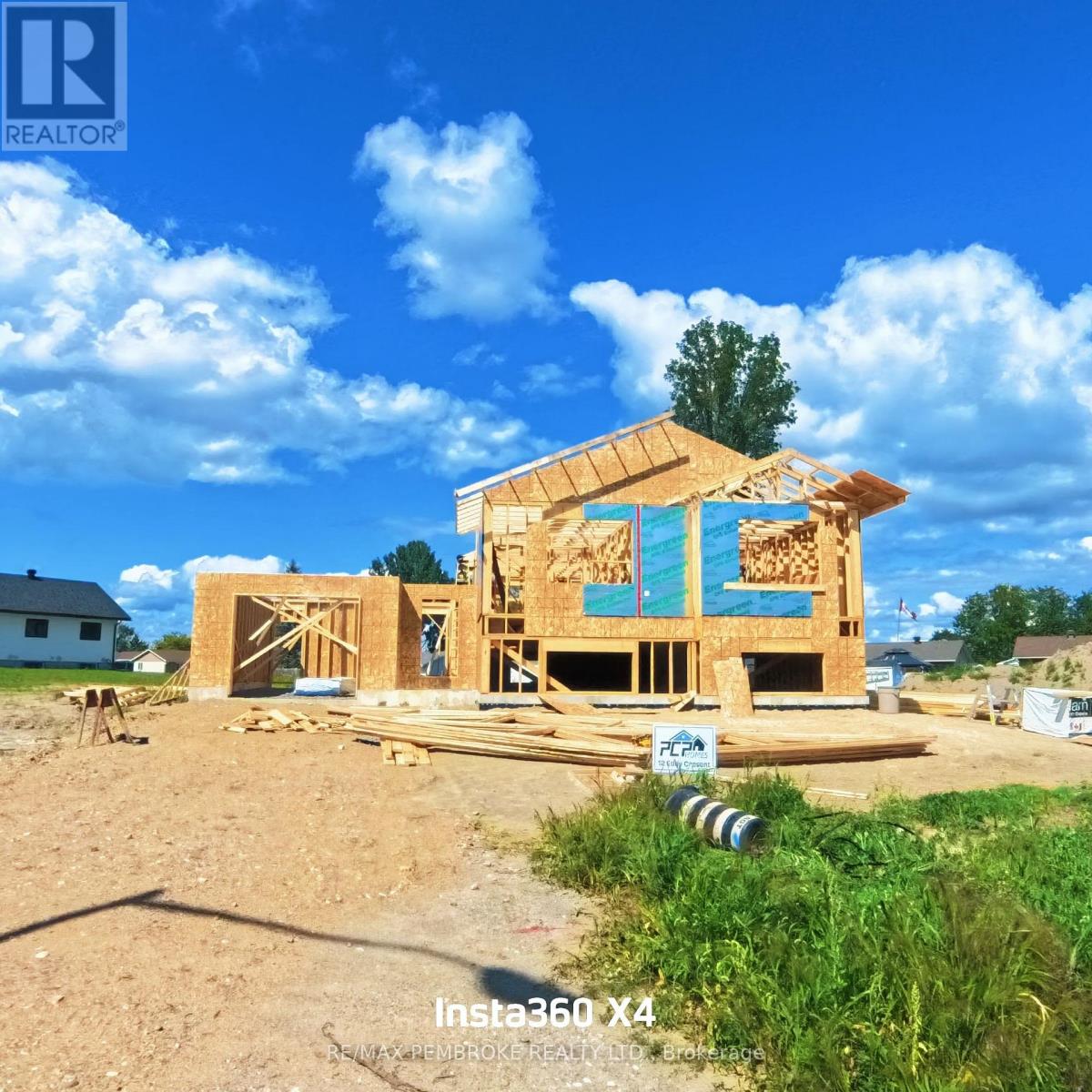 12 EDDY CRESCENT, Pembroke, Ontario